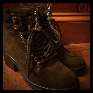 Steve Madden boots